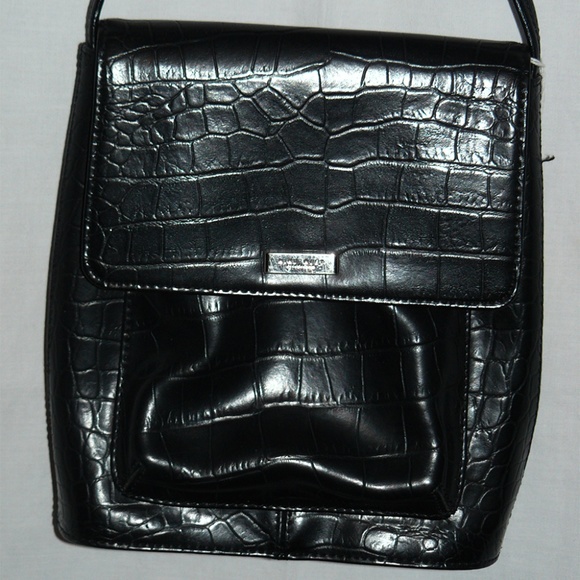 Nine West Handbags - Nine West Black Faux Crocodile Cross-Body Purse Nine West Handbags - Nine West Black Faux Crocodile Cross-Body Purse